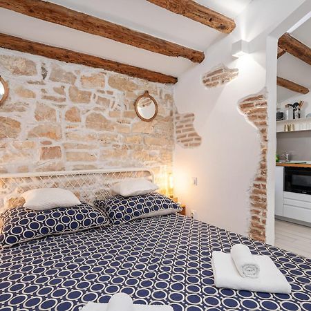 Studio Apartman Tutto Bene روفينج المظهر الخارجي الصورة