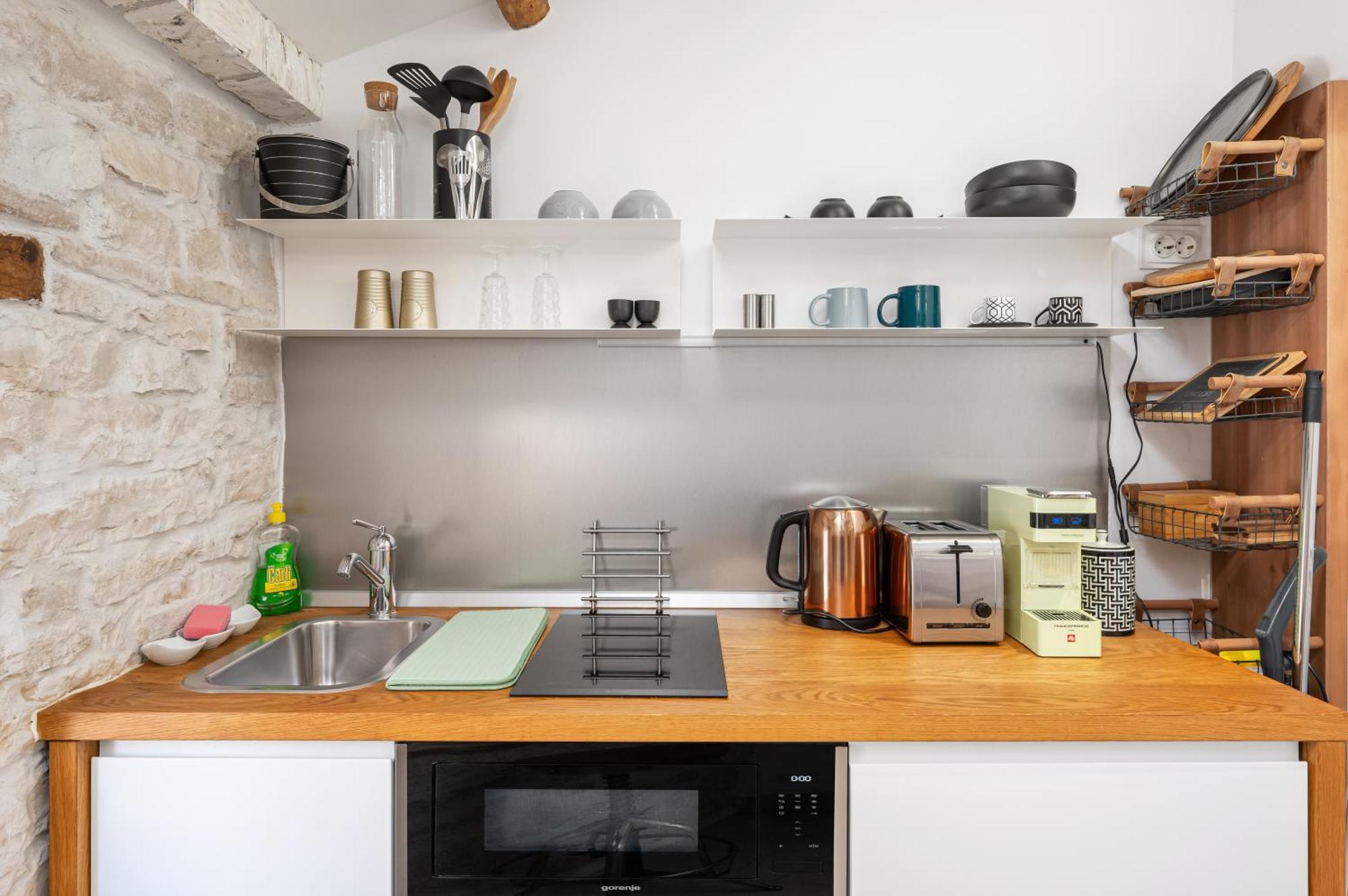 Studio Apartman Tutto Bene روفينج المظهر الخارجي الصورة