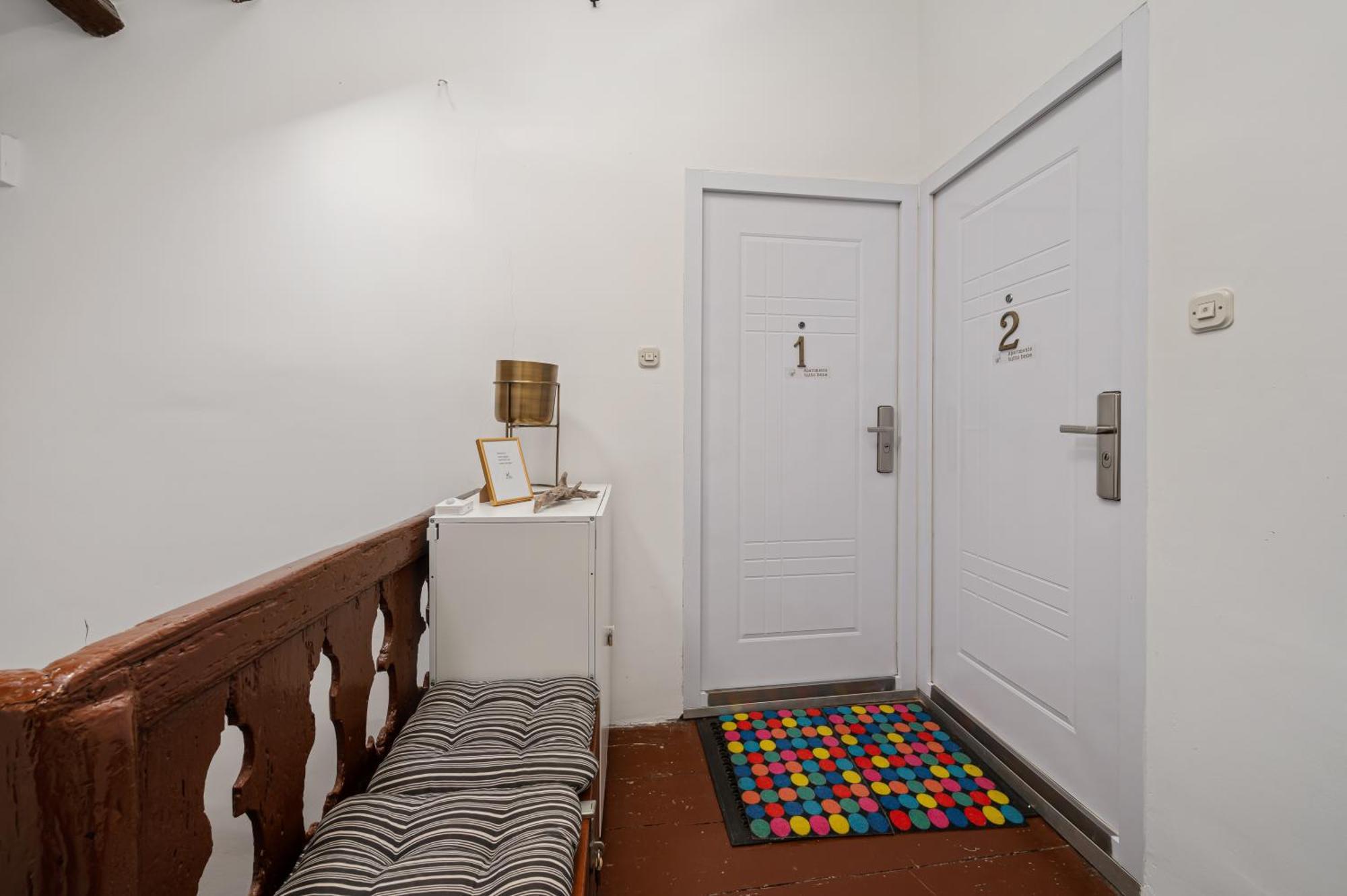 Studio Apartman Tutto Bene روفينج المظهر الخارجي الصورة